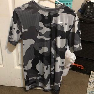 Nike dri-fit Gray camo S/S Shirt size M